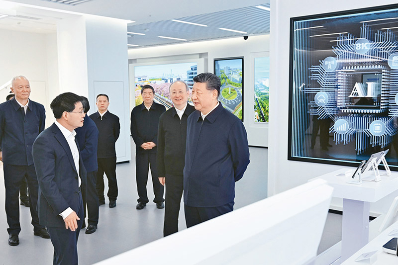 2026年2月9日至10日，中共中央总书记、国度主席、中央军委主席习近平在北京调查并探望慰问基层干部人民。这是9日上午，习近平在位于北京亦庄的国度信创园调查。